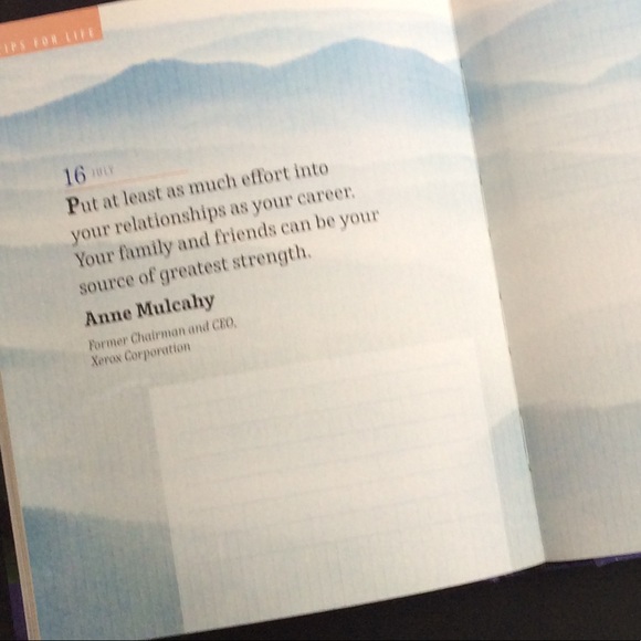 Maria Shriver “Tips for Life” 365 Quotes Book - Picture 4 of 4